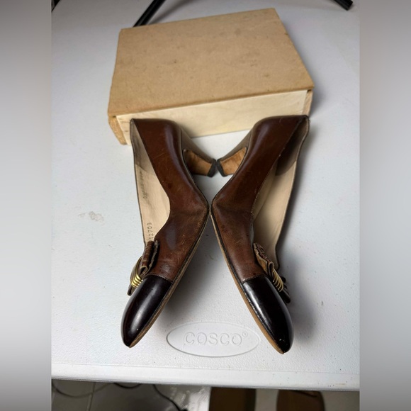 Vintage Salvatore Ferragamo Womens Brown Leather Pumps With Bow Detail Sz 8.5 - Picture 13 of 14
